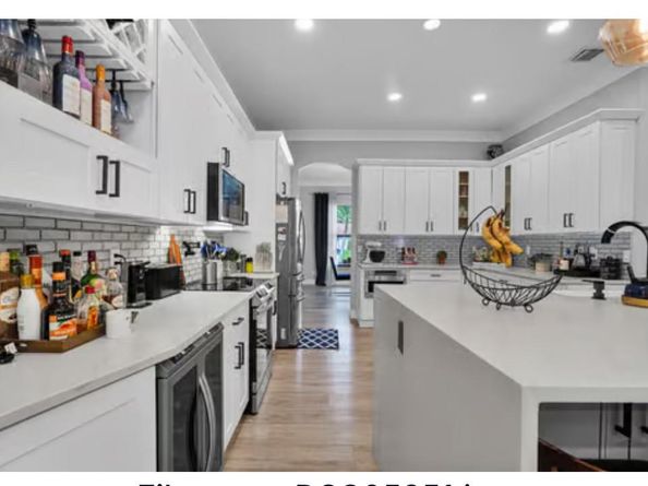 123 Bilbao St, Royal Palm Beach FL 33411