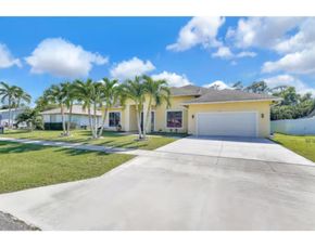 123 Bilbao St, Royal Palm Beach FL 33411