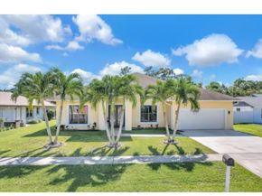 123 Bilbao St, Royal Palm Beach FL 33411