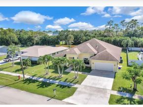 123 Bilbao St, Royal Palm Beach FL 33411