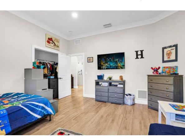 123 Bilbao St, Royal Palm Beach FL 33411