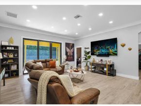 123 Bilbao St, Royal Palm Beach FL 33411