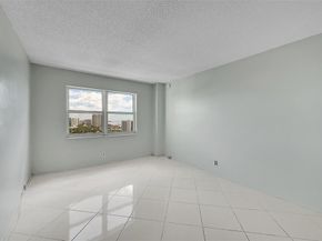 1200 Hibiscus Ave 1804, Pompano Beach FL 33062