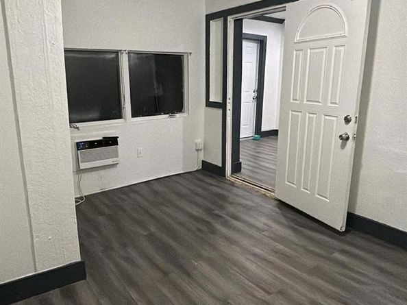 1011 NW 195th St, Miami Gardens FL 33169