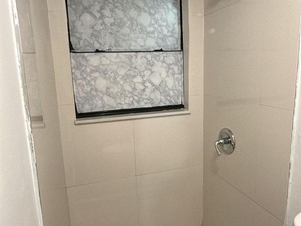 1011 NW 195th St, Miami Gardens FL 33169