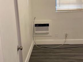 1011 NW 195th St, Miami Gardens FL 33169