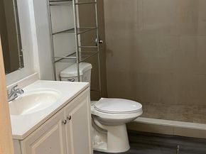 1011 NW 195th St, Miami Gardens FL 33169