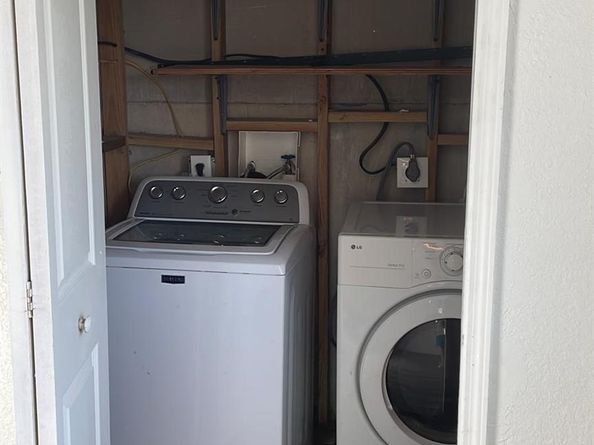 1011 NW 195th St, Miami Gardens FL 33169