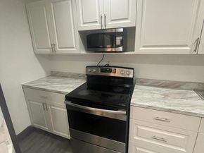 1011 NW 195th St, Miami Gardens FL 33169