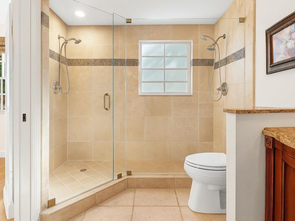 1998 NE 7th Street 101, Deerfield Beach FL 33441