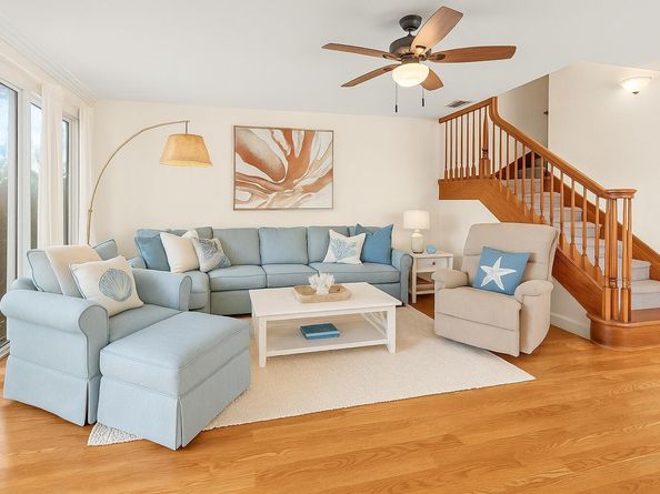 1998 NE 7th Street 101, Deerfield Beach FL 33441