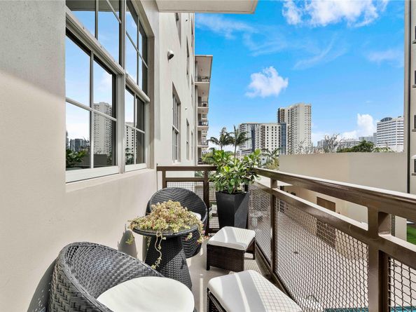 411 NW 1st Ave 303, Fort Lauderdale FL 33301