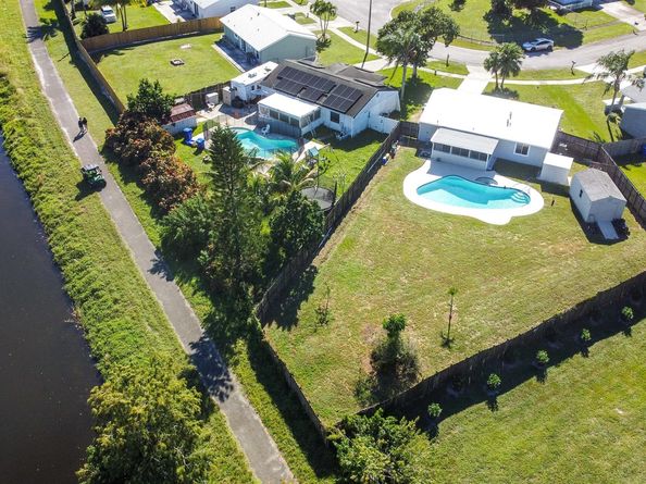 1373 Elmbank Way, Royal Palm Beach FL 33411