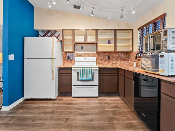 1373 Elmbank Way, Royal Palm Beach FL 33411