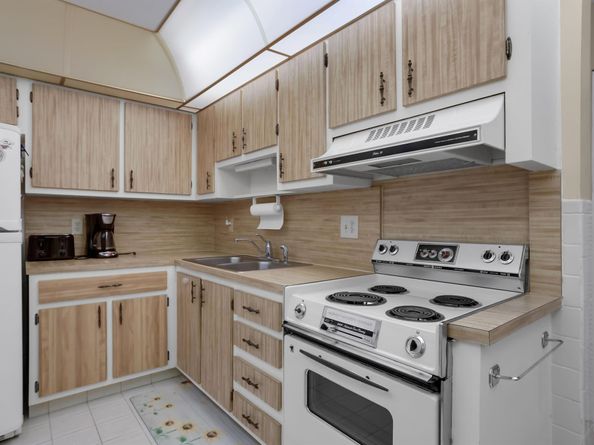 1604 Alfred Drive, Boynton Beach FL 33426