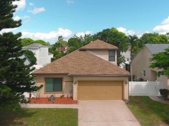 80 Tara Lakes Drive W, Boynton Beach FL 33436