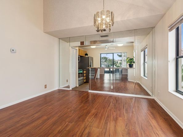 80 Tara Lakes Drive W, Boynton Beach FL 33436