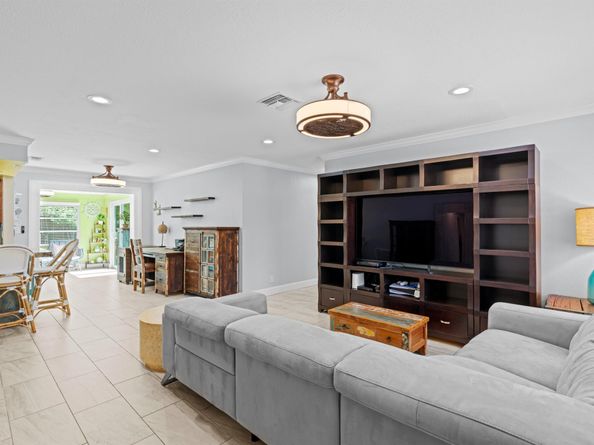 2650 NE 26th Terrace, Boca Raton FL 33431