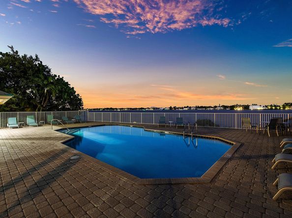 166 Barefoot Cove, Hypoluxo FL 33462