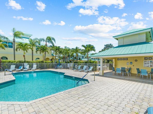 166 Barefoot Cove, Hypoluxo FL 33462