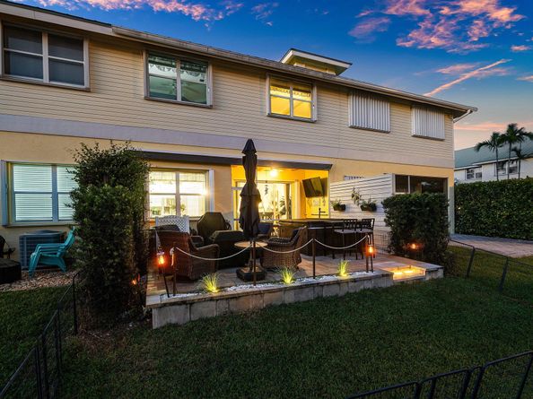 166 Barefoot Cove, Hypoluxo FL 33462