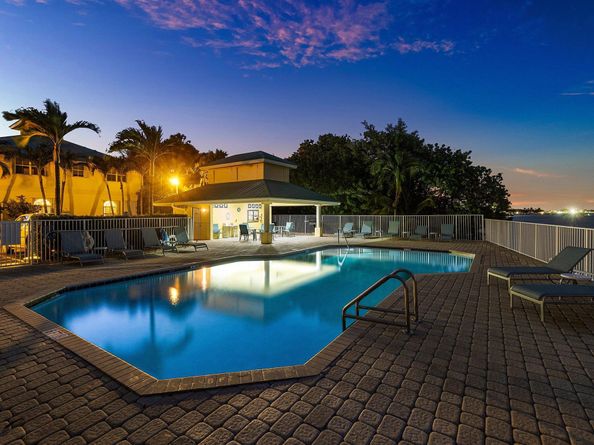 166 Barefoot Cove, Hypoluxo FL 33462