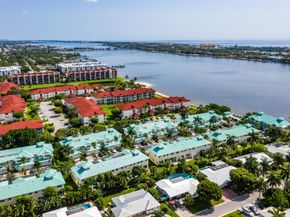 166 Barefoot Cove, Hypoluxo FL 33462