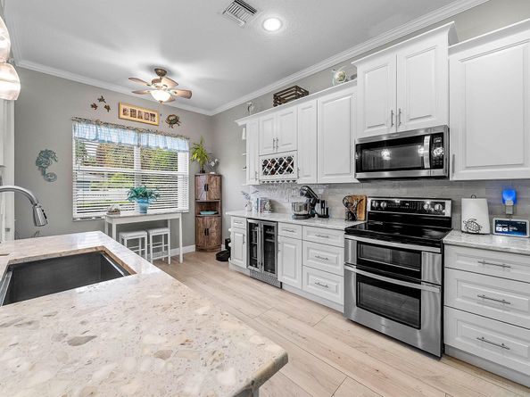 166 Barefoot Cove, Hypoluxo FL 33462