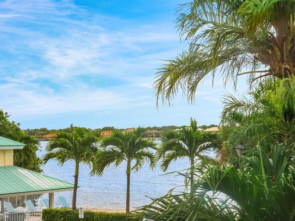 166 Barefoot Cove, Hypoluxo FL 33462
