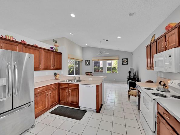 5791 NW 48th Dr, Coral Springs FL 33067