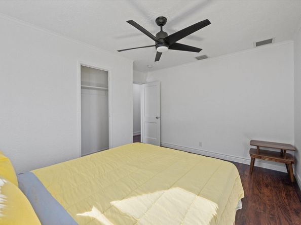 724 Mcintosh Street, West Palm Beach FL 33405