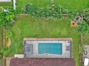 5541 SW 2nd Ct, Plantation FL 33317