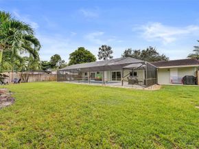 5541 SW 2nd Ct, Plantation FL 33317