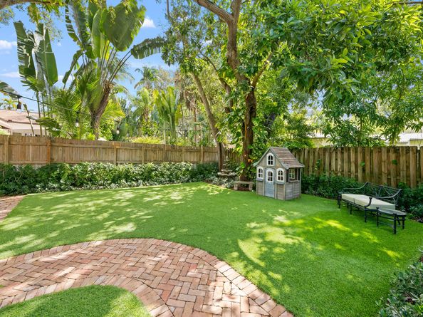 720 SE 7th Street, Fort Lauderdale FL 33301