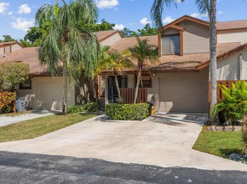 22384 Thousand Pines Lane