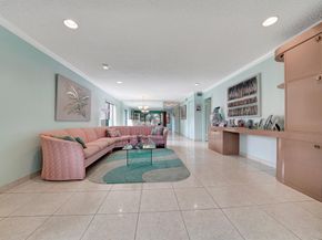 9289 Vista Del Lago G, Boca Raton FL 33428