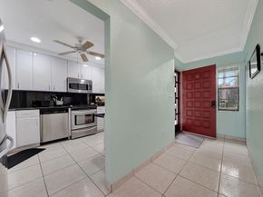 9289 Vista Del Lago G, Boca Raton FL 33428