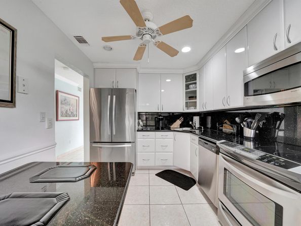 9289 Vista Del Lago G, Boca Raton FL 33428