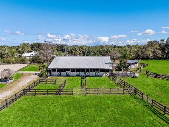 790 E Rambling Drive, Wellington FL 33414