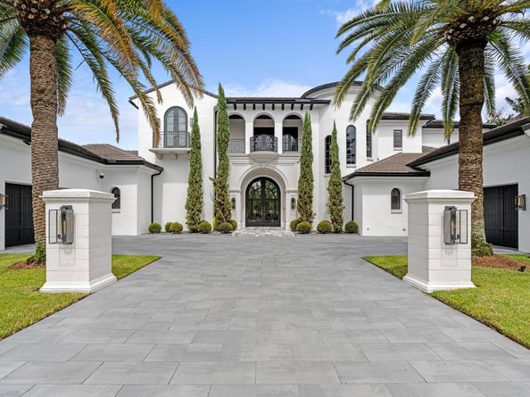 111 Via Palacio, Palm Beach Gardens FL 33418