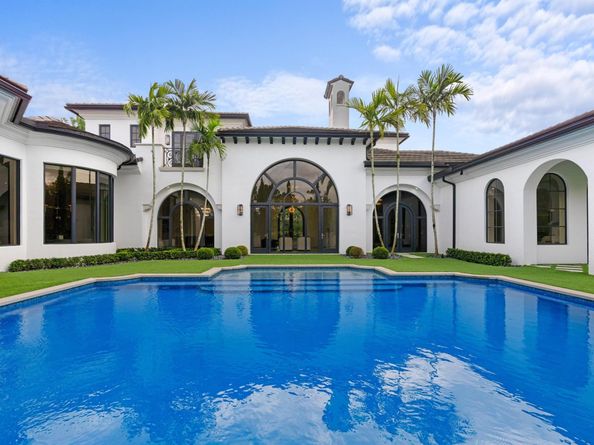 111 Via Palacio, Palm Beach Gardens FL 33418
