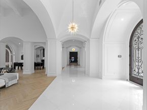 111 Via Palacio, Palm Beach Gardens FL 33418