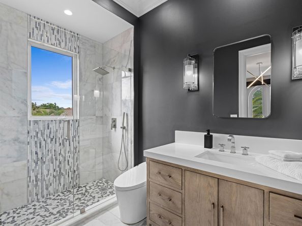 111 Via Palacio, Palm Beach Gardens FL 33418