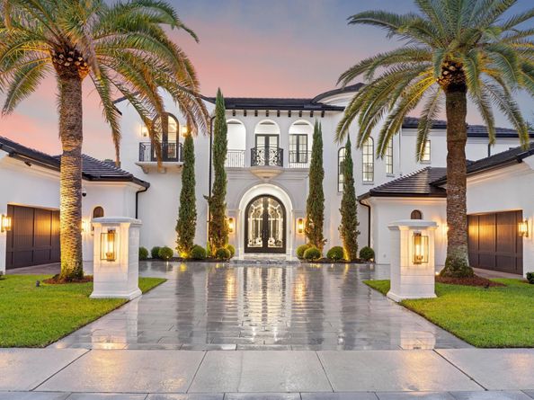 111 Via Palacio, Palm Beach Gardens FL 33418