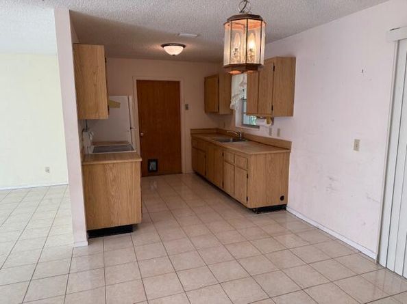 169 Dove Circle, Royal Palm Beach FL 33411