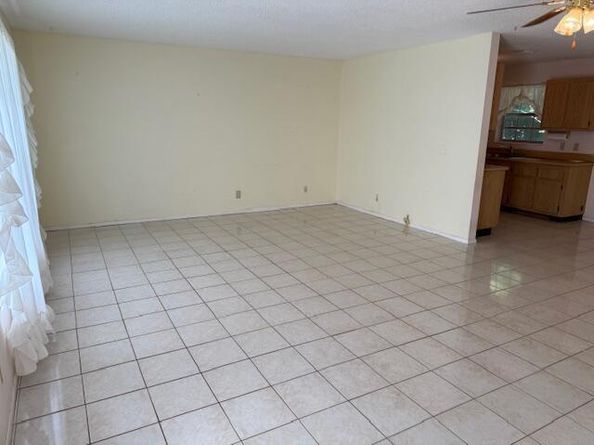 169 Dove Circle, Royal Palm Beach FL 33411