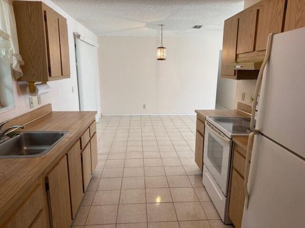 169 Dove Circle, Royal Palm Beach FL 33411