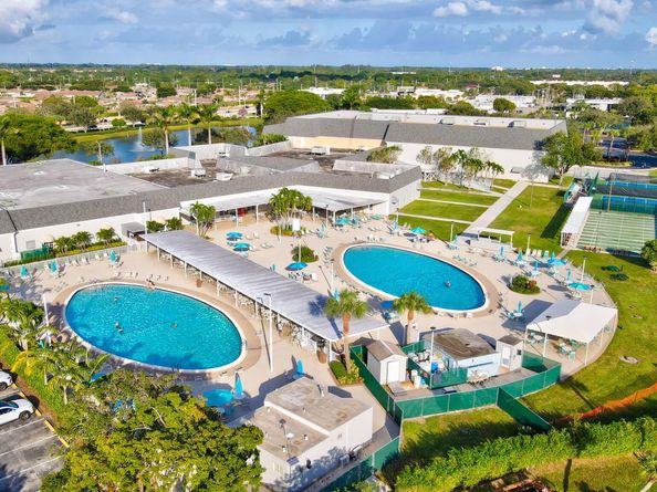 152 Tuscany C C, Delray Beach FL 33446