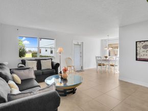 152 Tuscany C C, Delray Beach FL 33446