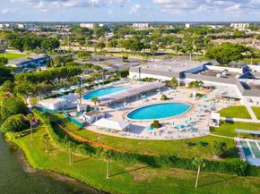 152 Tuscany C C, Delray Beach FL 33446